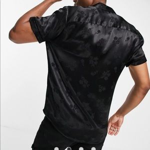 COPY - ASOS DESIGN satin muscle shirt in black jacquard